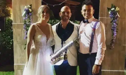 wedding-saxophone-player